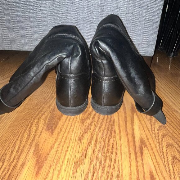 Dream Paris Tall Black Boots - Picture 3 of 6